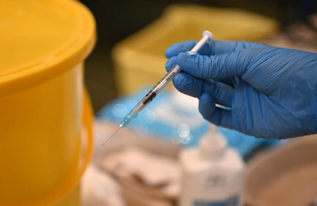EMA zvanično odobrila kombinovanje vakcina za buster dozu